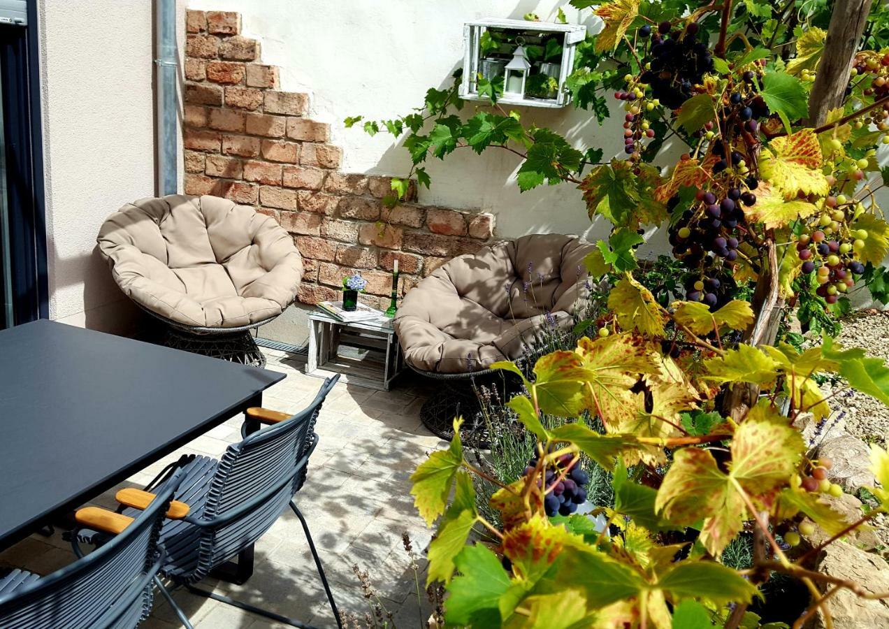 Zur Alten Rebe Ferienhaus Und Weingut Конц Экстерьер фото