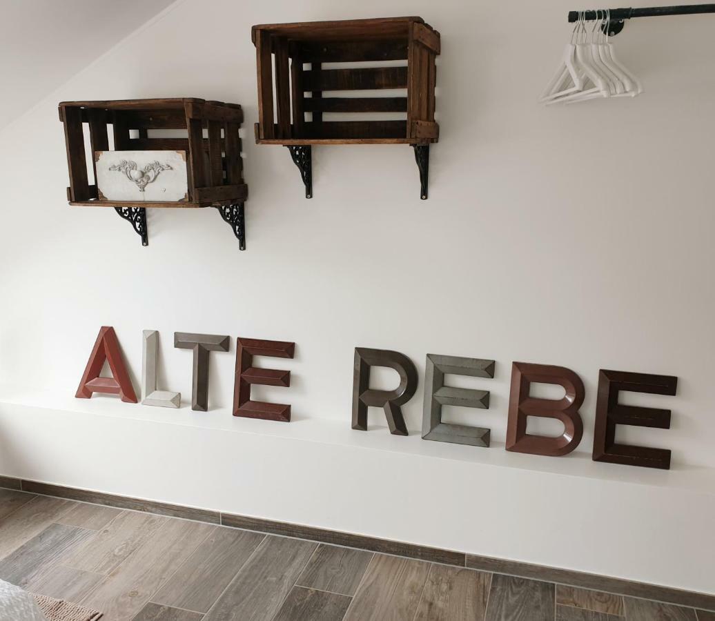 Zur Alten Rebe Ferienhaus Und Weingut Конц Экстерьер фото